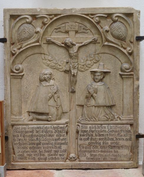 Datei:Grabdenkmal, Nr. 168 Mayr Gesamtansicht..jpg