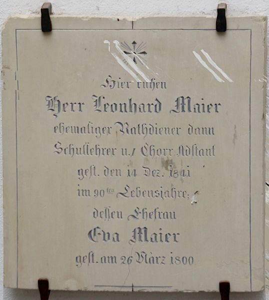 Datei:Grabdenkmal, Nr. 163 Gesamtansicht..jpg