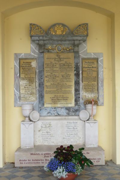 Datei:Grabdenkmal, Nr. 149 Gerbl Gesamtansicht..jpg