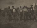 Gefangene Franzosen als Arbeiter in der Brauerei Stechl im Sommer 1915.jpg